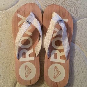 Roxy flip flops