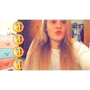 Meet your Posher, Alyssa