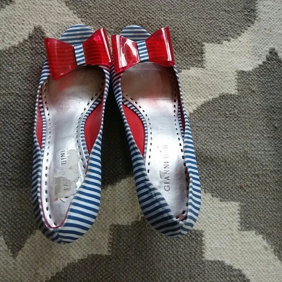 Fun shoes - Picture 3 of 4