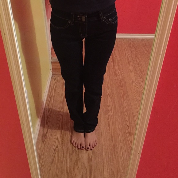 Dark blue jeans / BRAND NEW no tags. / size 2 - Picture 1 of 4