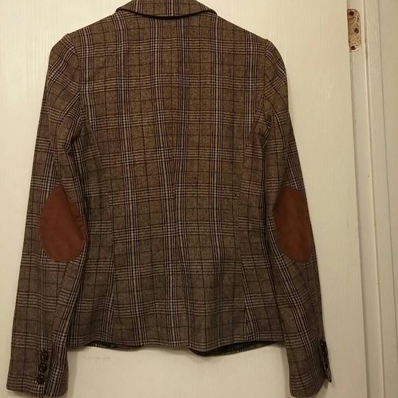 Blazer - Picture 4 of 4