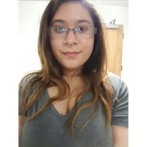 Meet your Posher, Evelyn