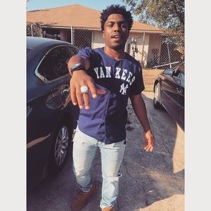 Meet your Posher, Quinton