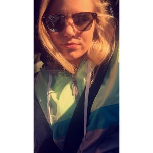 Meet your Posher, Tara