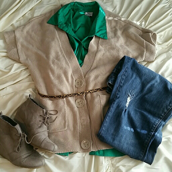 Cap sleeve green blouse