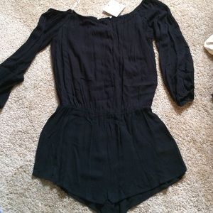 Daily chic off shoulder romper