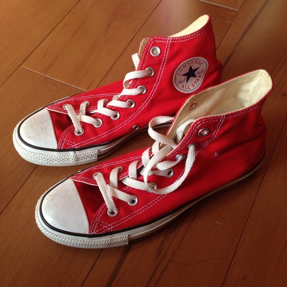 red hi-top converse