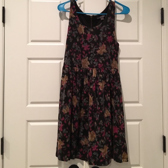 Adorable, floral dress