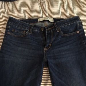 ABERCROMBIE&FITCH: medium wash super skinny