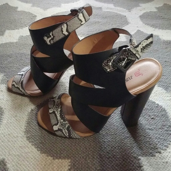 Shoes - Picture 2 of 4