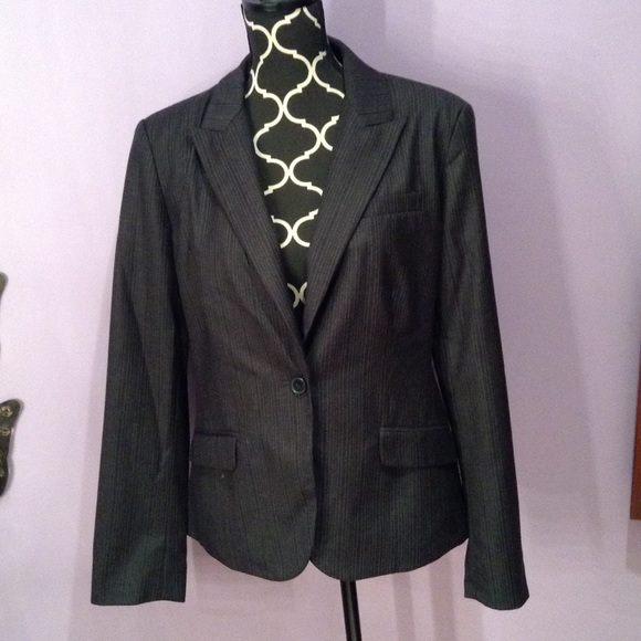 Grey pin striped blazer💟