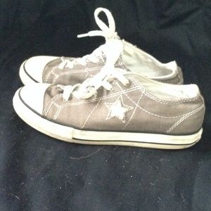 Grey converse one star