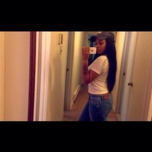 Meet your Posher, Bria