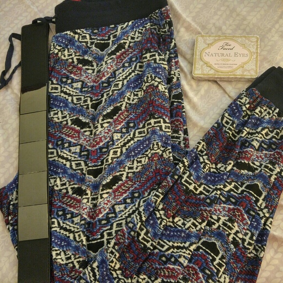 *reposh* Blue and Red Geometric Print Joggers