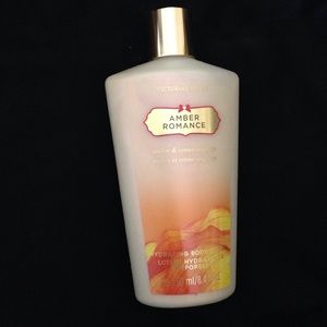 Amber Romance lotion