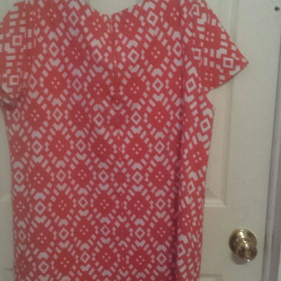 SOLD... Short sleeve dress - Picture 2 of 2