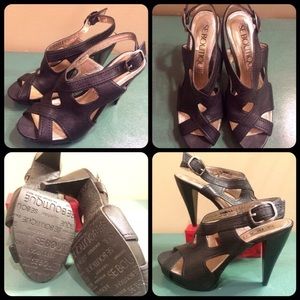 Sam Edelman Sourcing Sandals ⭐️