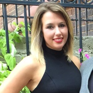 Meet your Posher, Carolyn