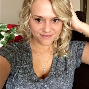 Meet your Posher, Christina