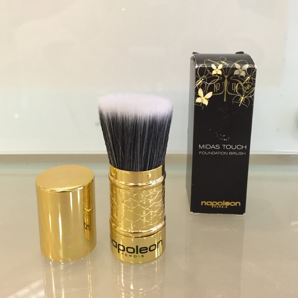 NIB Napoleon Perdis Midas Touch foundation brush