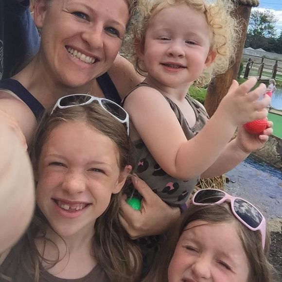 Meet your Posher, Stacey - Picture 1 of 1