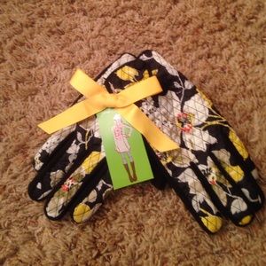 New Vera Bradley Gloves