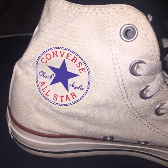 Size 7 white converse