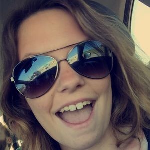 Meet your Posher, Janie