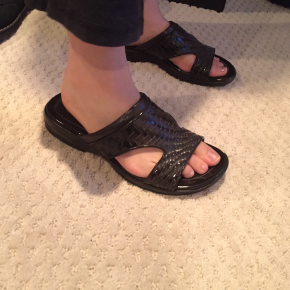 Cole Haan brown leather sandal Nike air never worn