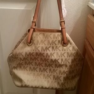 ❌🚫SOLD🚫❌ MK Purse