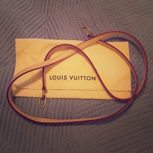Louis Vuitton shoulder strap VVN