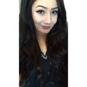 Meet your Posher, Jasmin