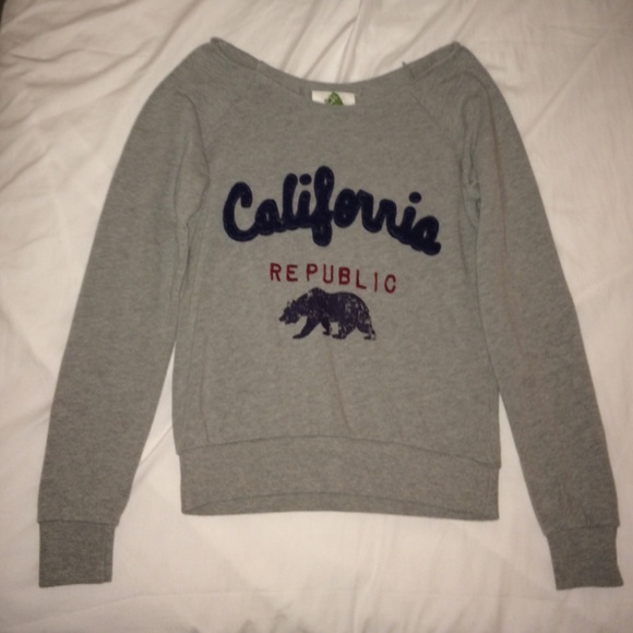 Long sleeve California shirt/sweater