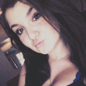 Meet your Posher, Hailey