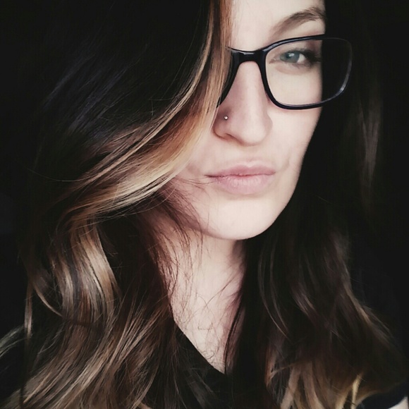 Meet your Posher, Mandy