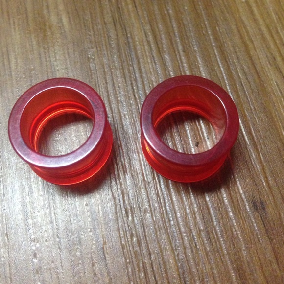 Red 5/8 hard acrylic plugs