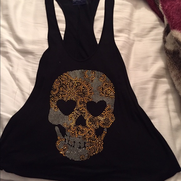 Skull tank