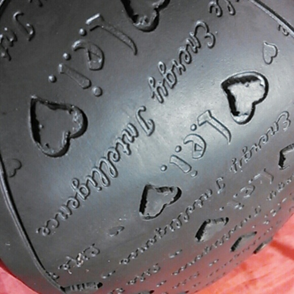 Shoes - Picture 3 of 4