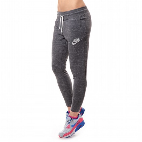 Nike vintage Capri Sweatpants