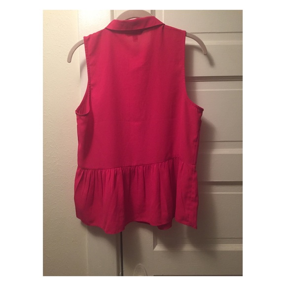 Size M AE Peplum Tank - Picture 2 of 3