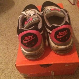Nike pink air max.