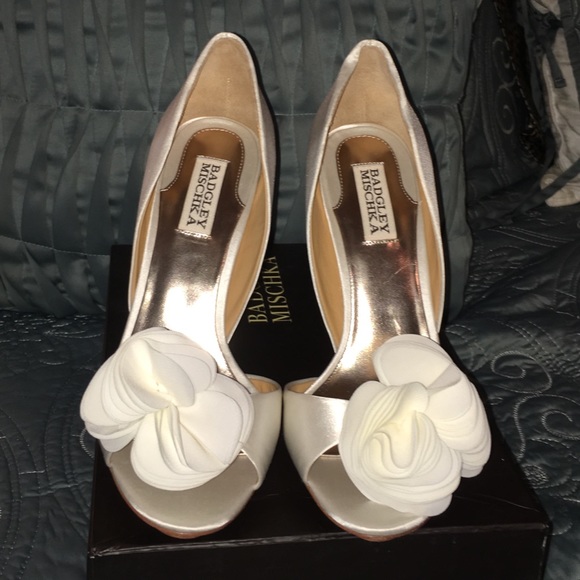Badgley Mischka Shoes - Badgley Mischka White Satin Heels