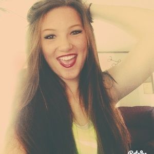 Meet your Posher, Lisa