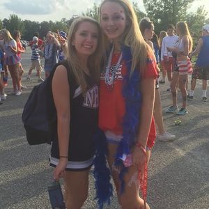 Meet your Posher, Maya