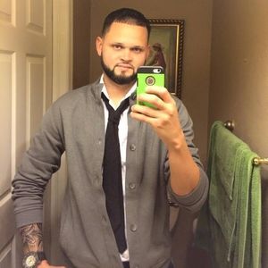 Meet your Posher, Adam