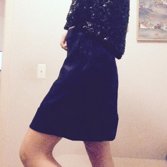 BCBG Color-Block Hem Mini Skirt - Picture 3 of 4