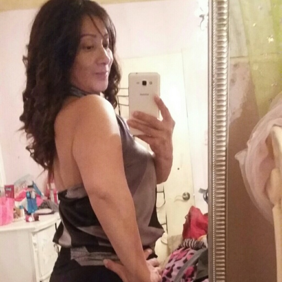 🚫Sold 🚫Black /grey halter blouse - Picture 4 of 4