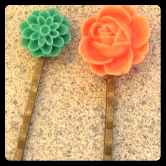 Decorative Bobby pins