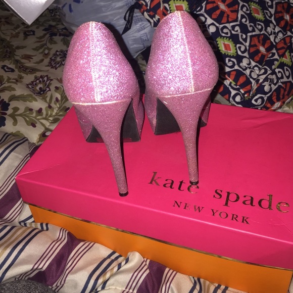 Pink heels - Picture 2 of 4