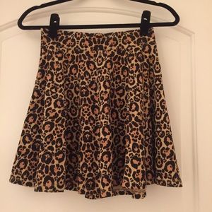 H&M cheetah print skirt